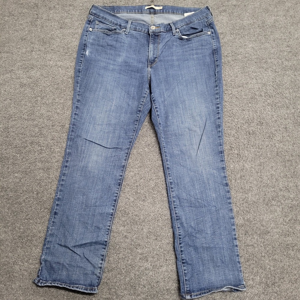 Levi's Jeans Womens Size 18W Blue Classic Straight Leg Medium Wash Denim Stretch